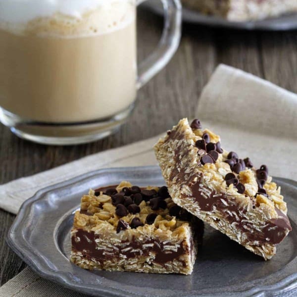 No Bake Chocolate Peanut Butter Oatmeal Bars are sweet and chewy. A great after school (or anytime!) snack.